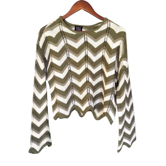 Boho Crochet Chevron Patterned Bell Sleeve Top - Picture 2 of 5